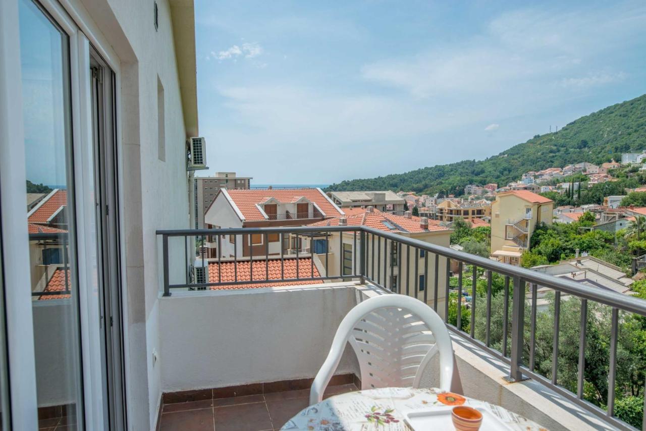 Villa Vjera Petrovac na moru Zimmer foto