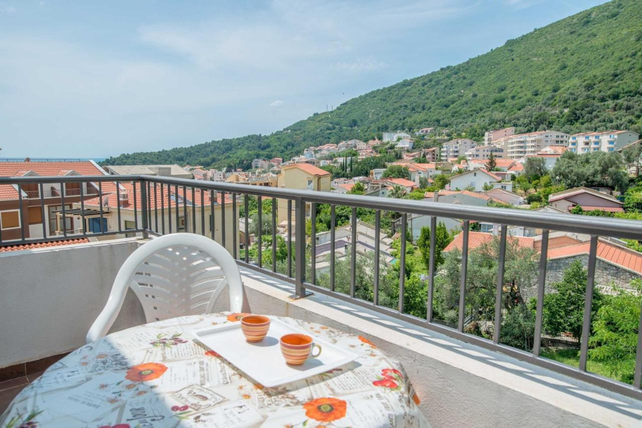 Villa Vjera Petrovac na moru Zimmer foto