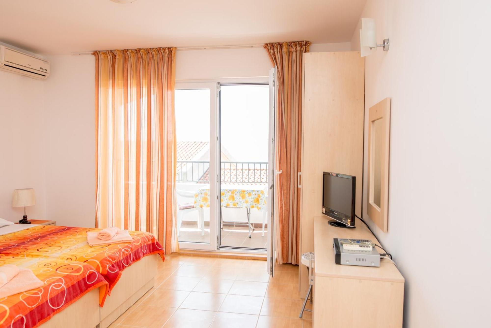 Villa Vjera Petrovac na moru Zimmer foto